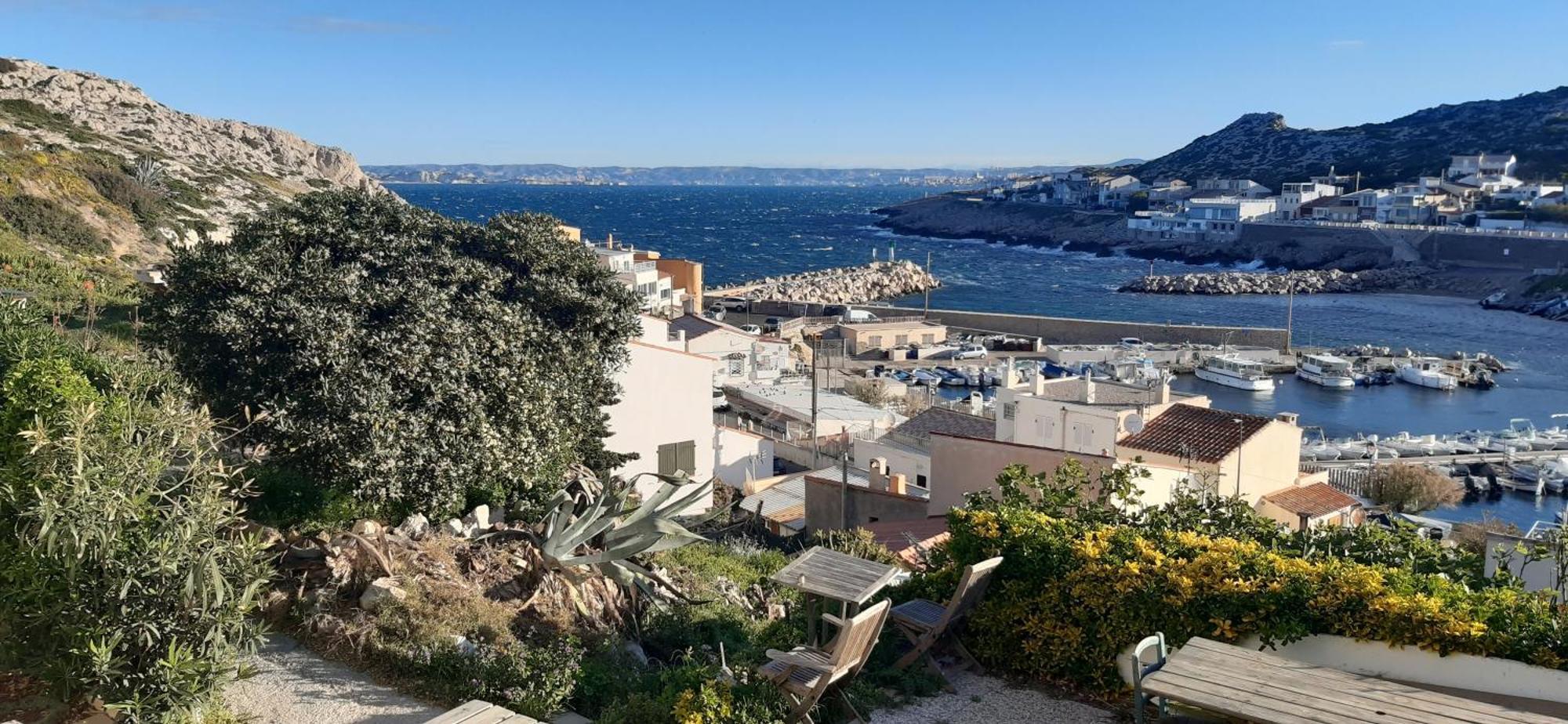 Cabanon Vue Et Calanques Les Goudes Marseille